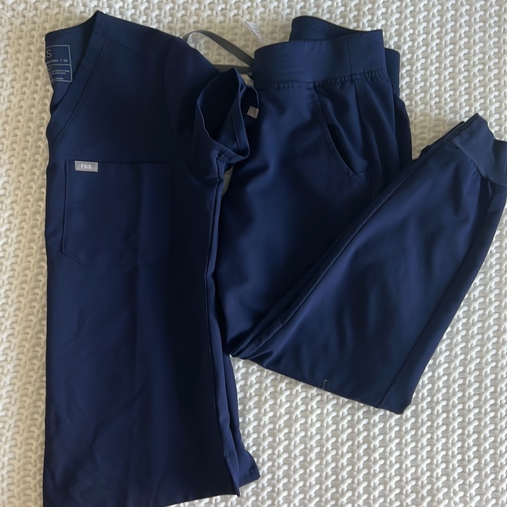 Navy Blue FIGS SCRUBS XS/XSP Zamora Joggers + top